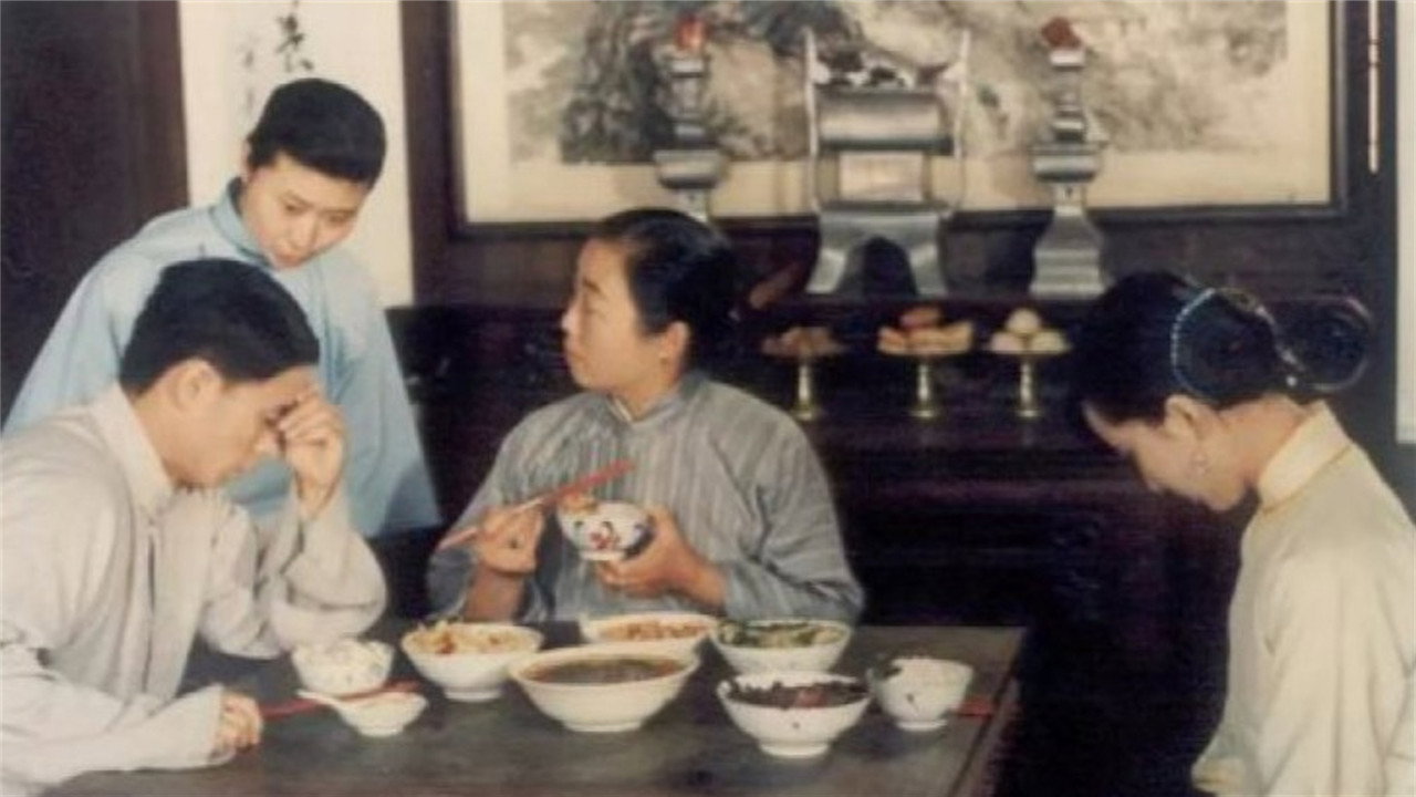 家春秋剧照