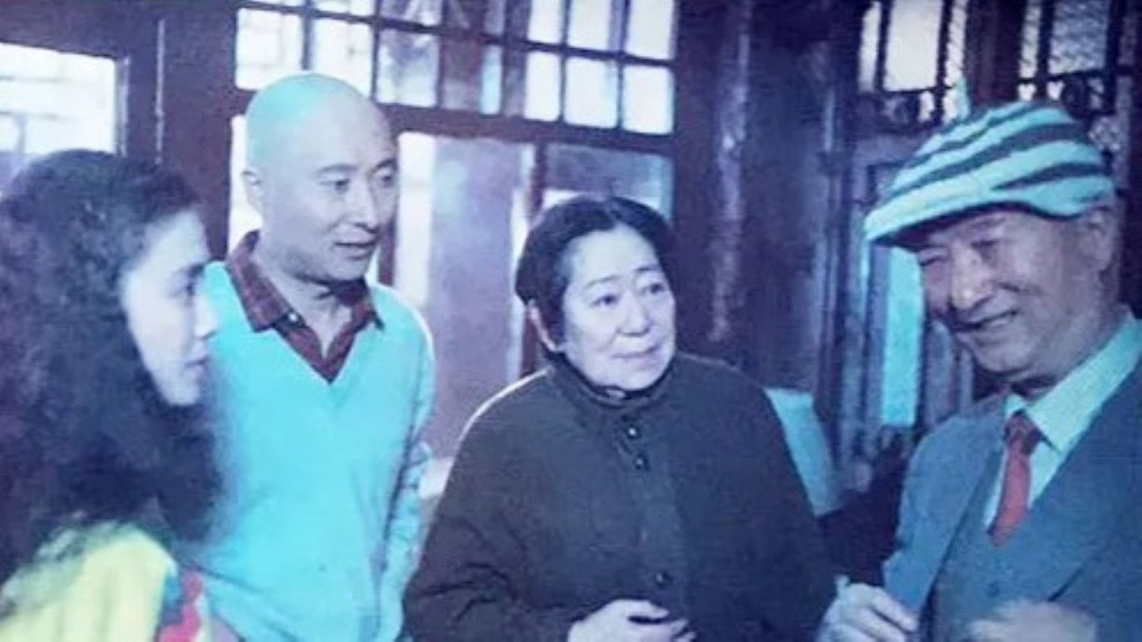爷儿俩开歌厅剧照