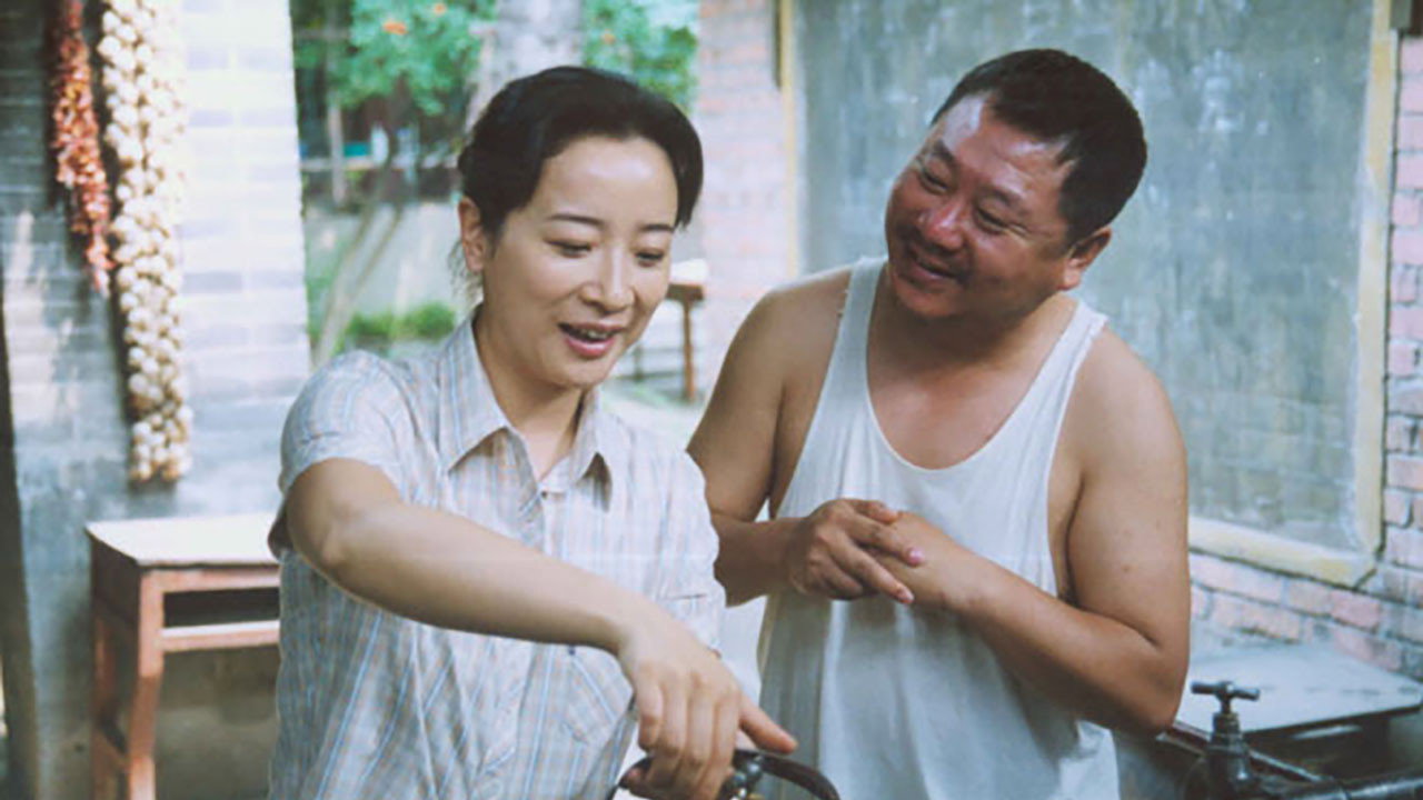 看车人的七月剧照