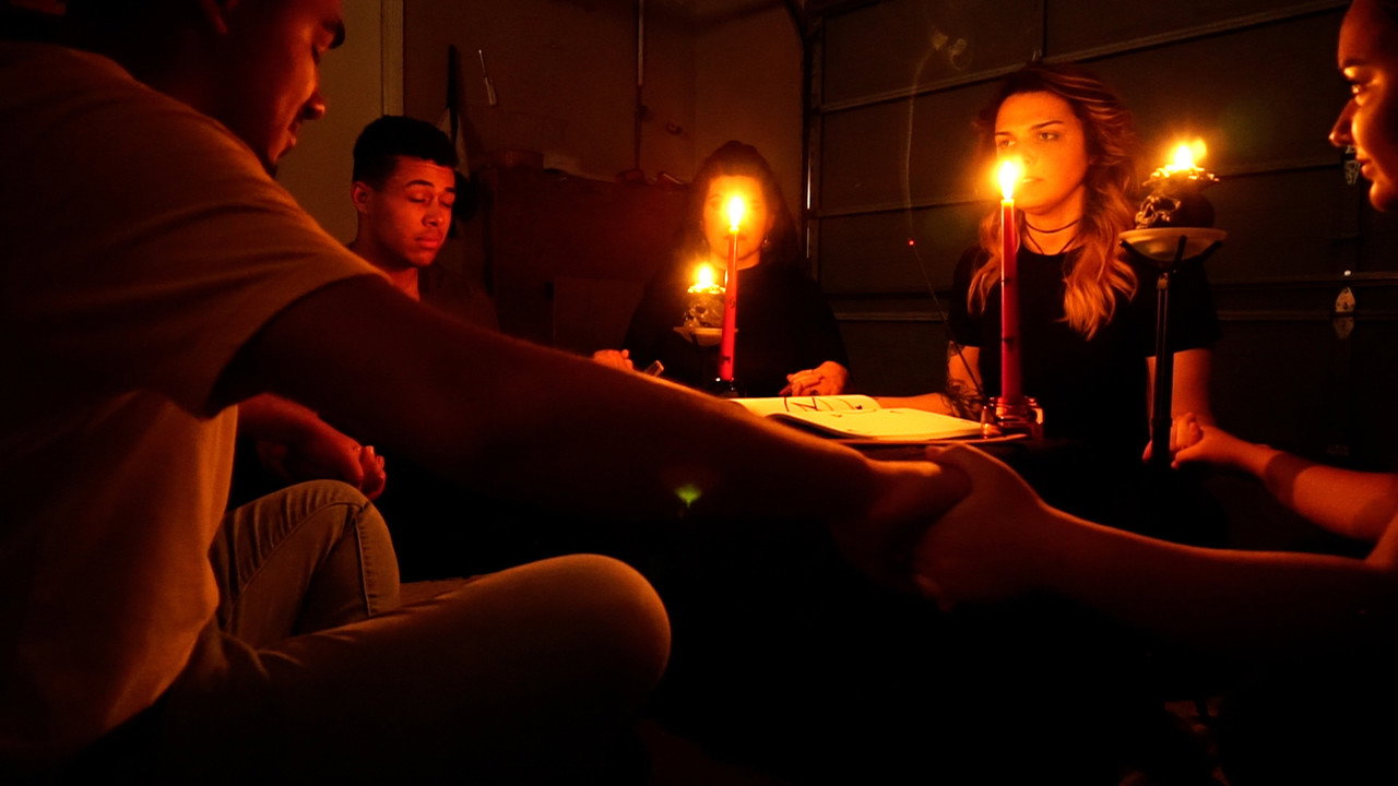 魔鬼的熟悉剧照