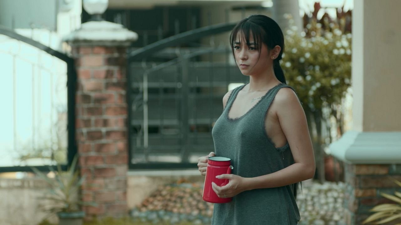 我们X她剧照