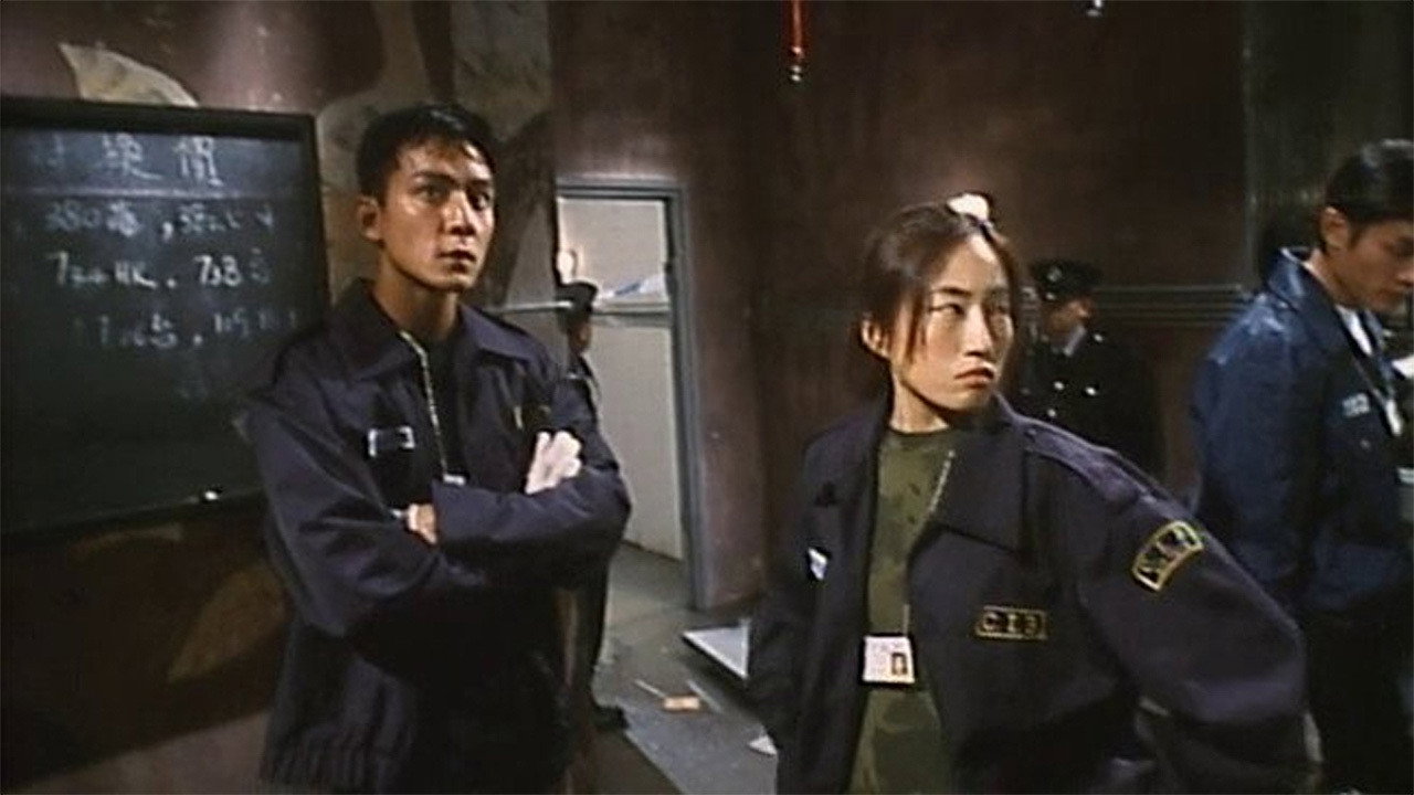 重装警察剧照