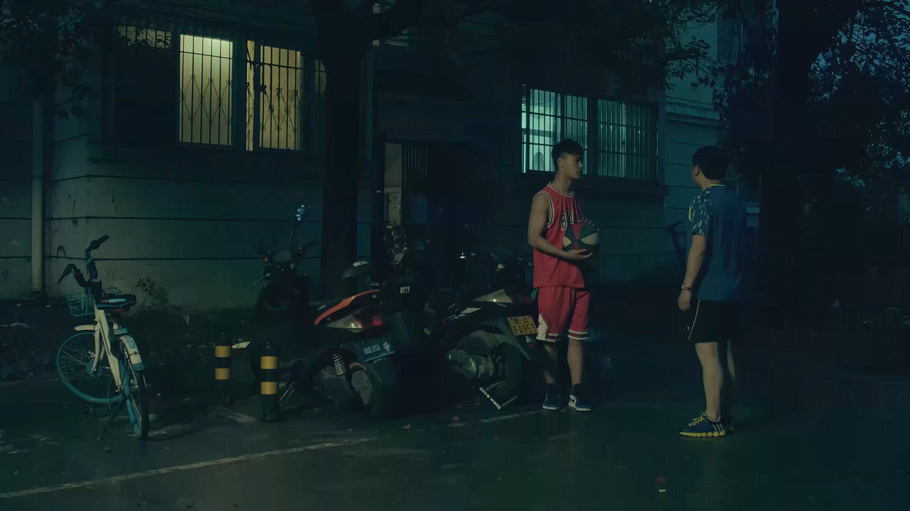 热血校花剧照