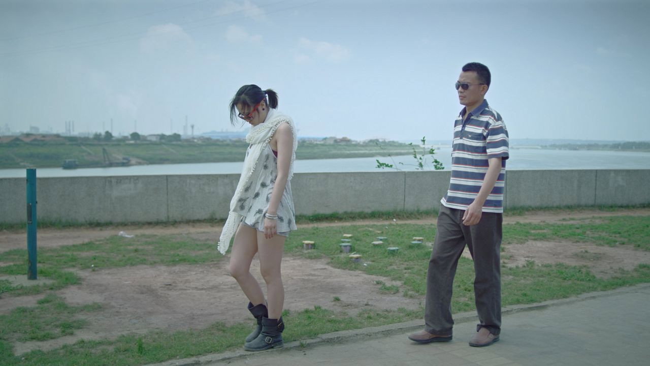 杨梅洲剧照