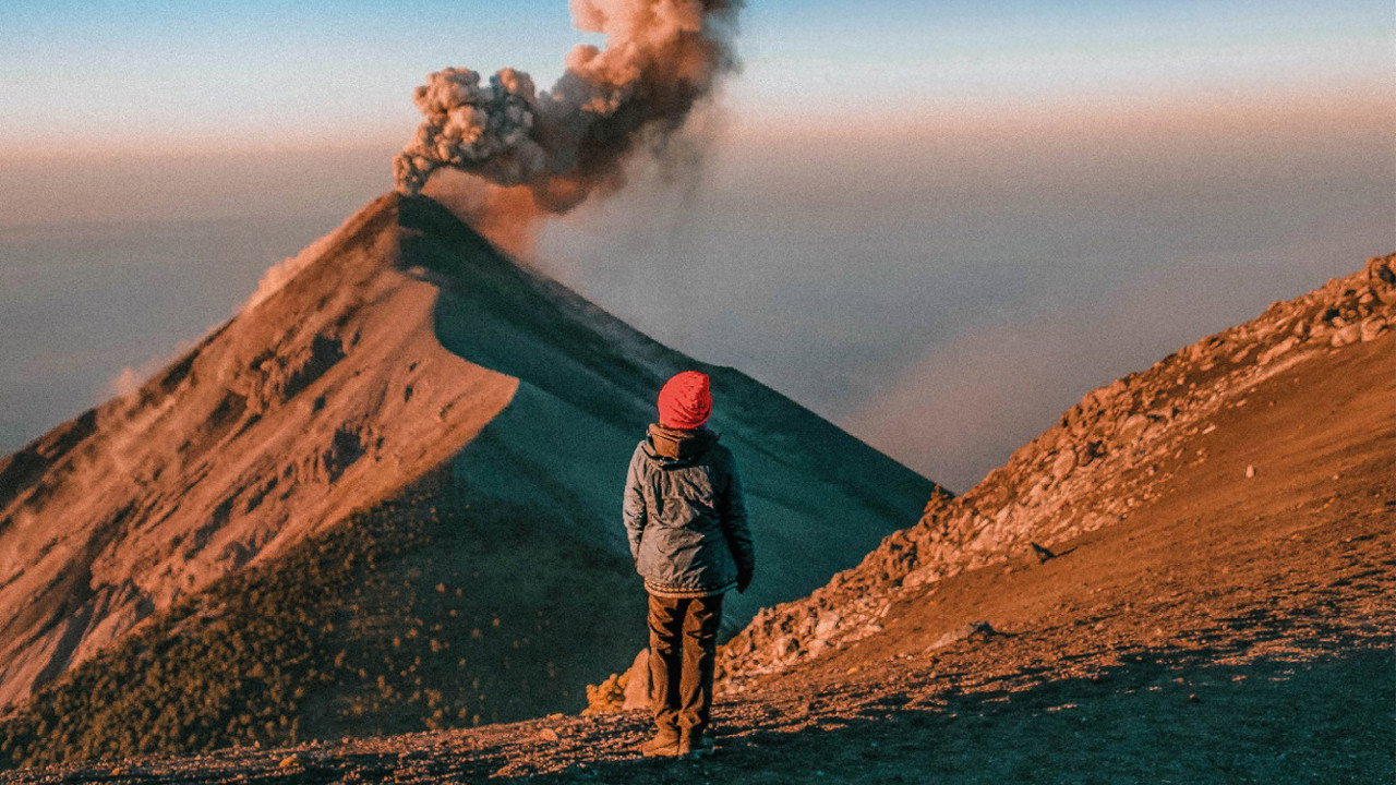 一起去爬火山吗剧照