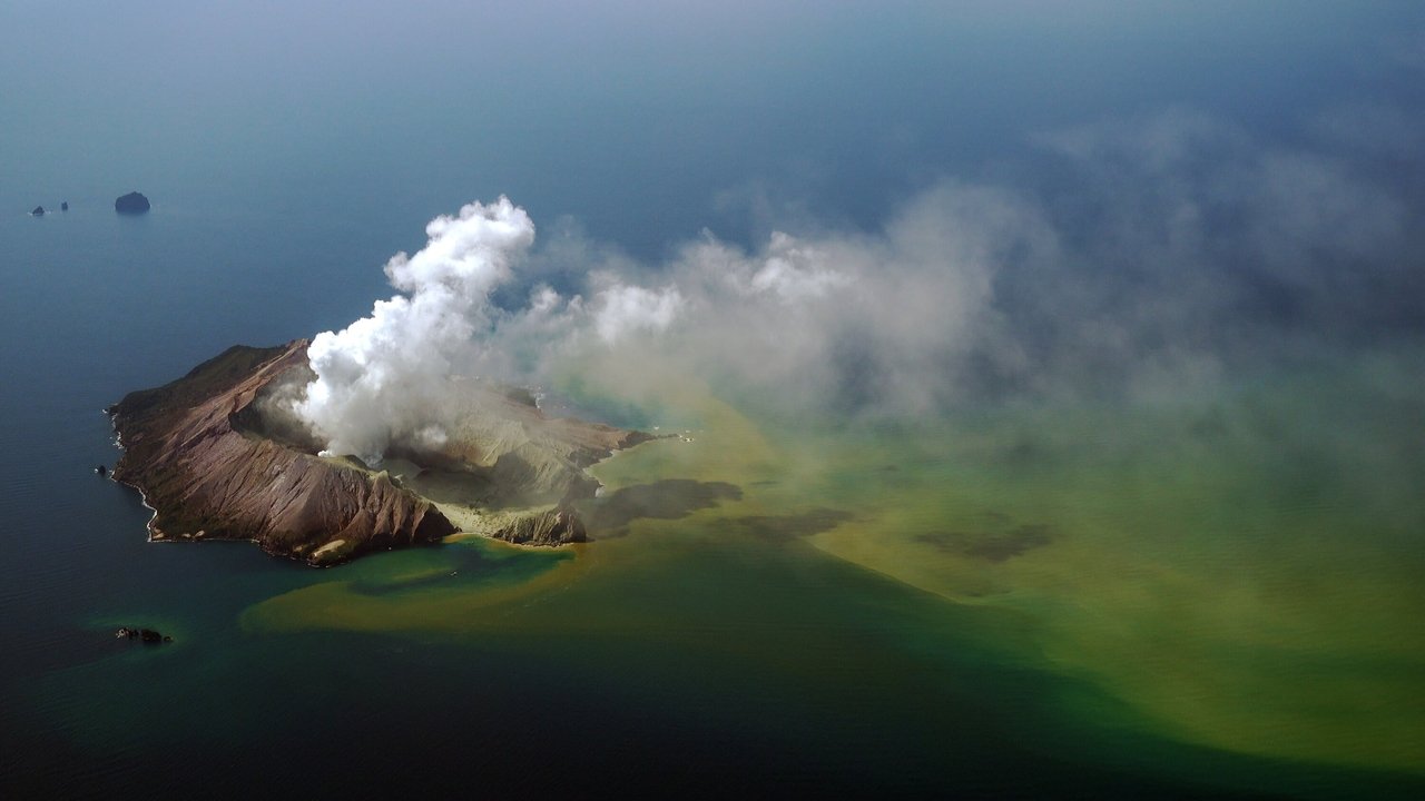 火山：法卡里营救剧照