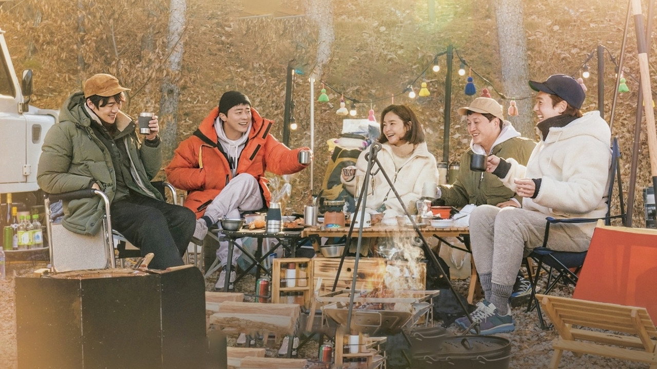 机智的露营生活剧照