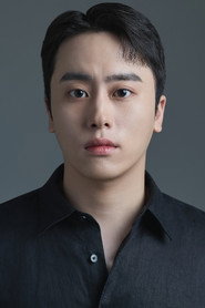 李英俊