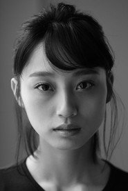 小池树里杏