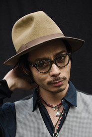 新仓健太
