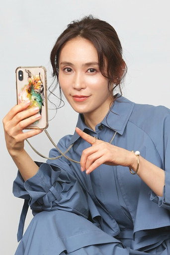 38岁离婚单身女尝试相亲APP的成果日记海报